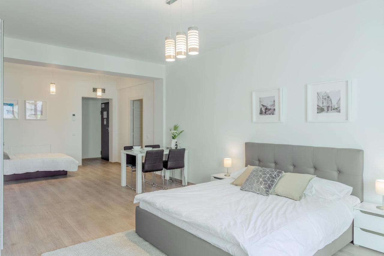 Atlas Unirii: Upscale Flats In The Heart Of Bucharest! Eksteriør billede