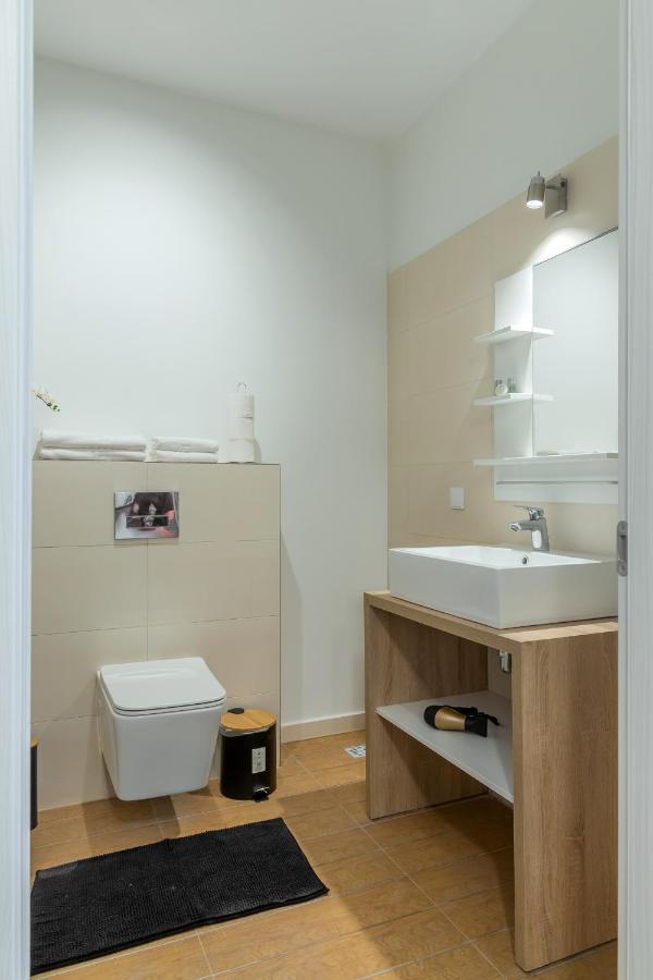 Atlas Unirii: Upscale Flats In The Heart Of Bucharest! Eksteriør billede