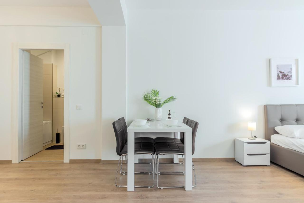 Atlas Unirii: Upscale Flats In The Heart Of Bucharest! Eksteriør billede