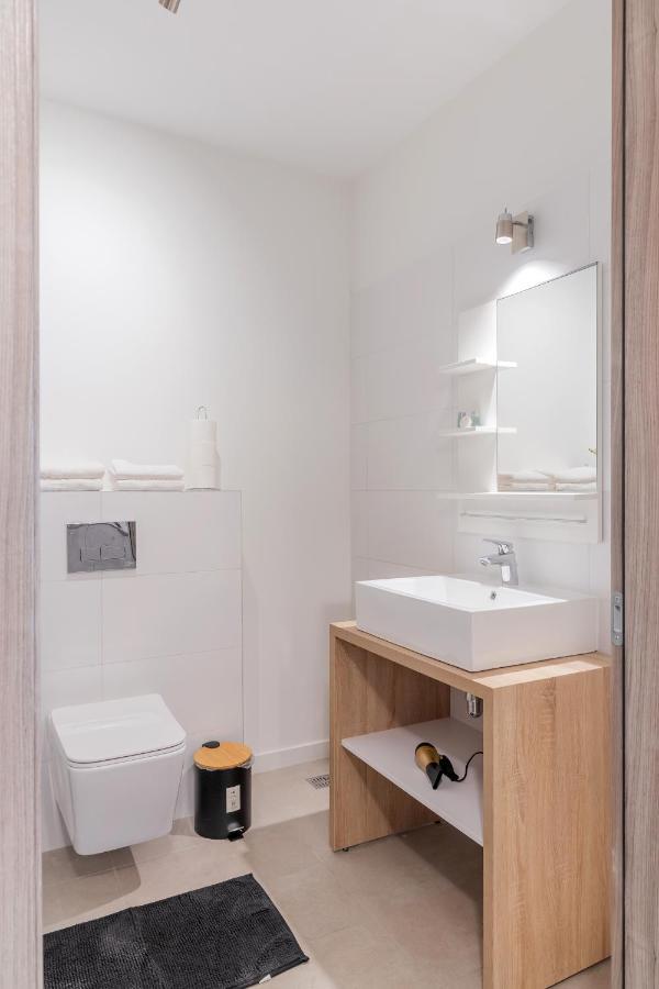 Atlas Unirii: Upscale Flats In The Heart Of Bucharest! Eksteriør billede
