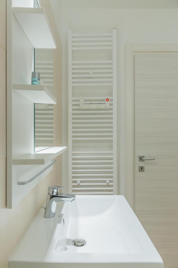 Atlas Unirii: Upscale Flats In The Heart Of Bucharest! Eksteriør billede