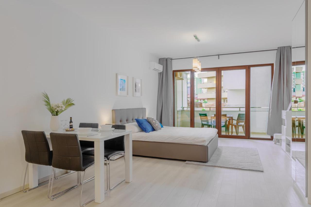 Atlas Unirii: Upscale Flats In The Heart Of Bucharest! Eksteriør billede