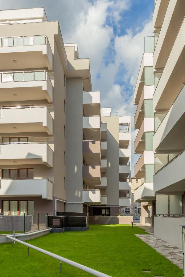 Atlas Unirii: Upscale Flats In The Heart Of Bucharest! Eksteriør billede